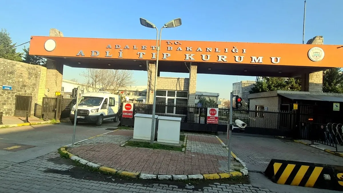 Hastanede şaibeli bebek ölüm olayı aileyi şok etti! Baba Taşdemir: Sağlıklı doğan bebeğimizin bize cenazesini teslim ettiler