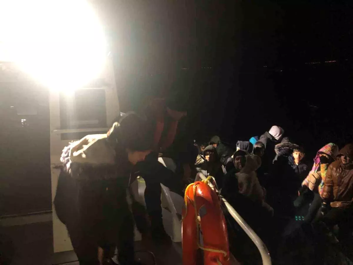 Ayvacık’ta 44 Kaçak Göçmen Yakalandı