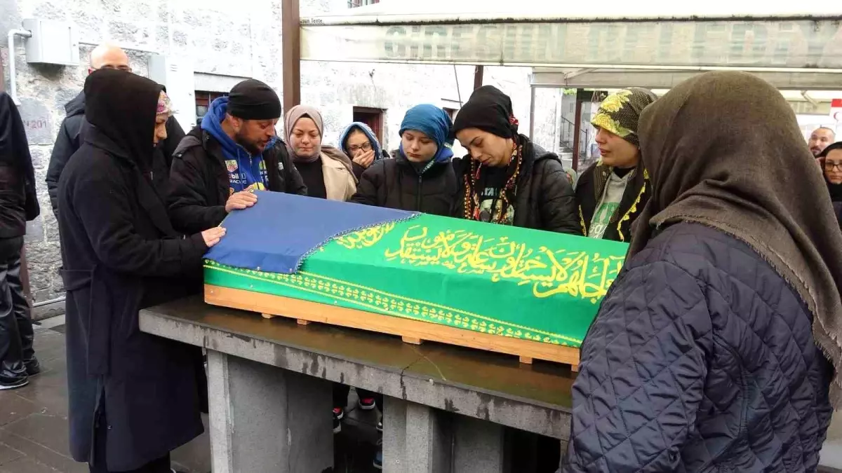 Kocaeli’de Kanserle Mücadele Eden Küçük Kız Hayatını Kaybetti