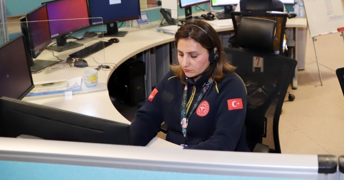 Boğulma tehlikesi geçiren bebek 112 Acil Çağrı Merkezi yönlendirilmesiyle kurtarıldı