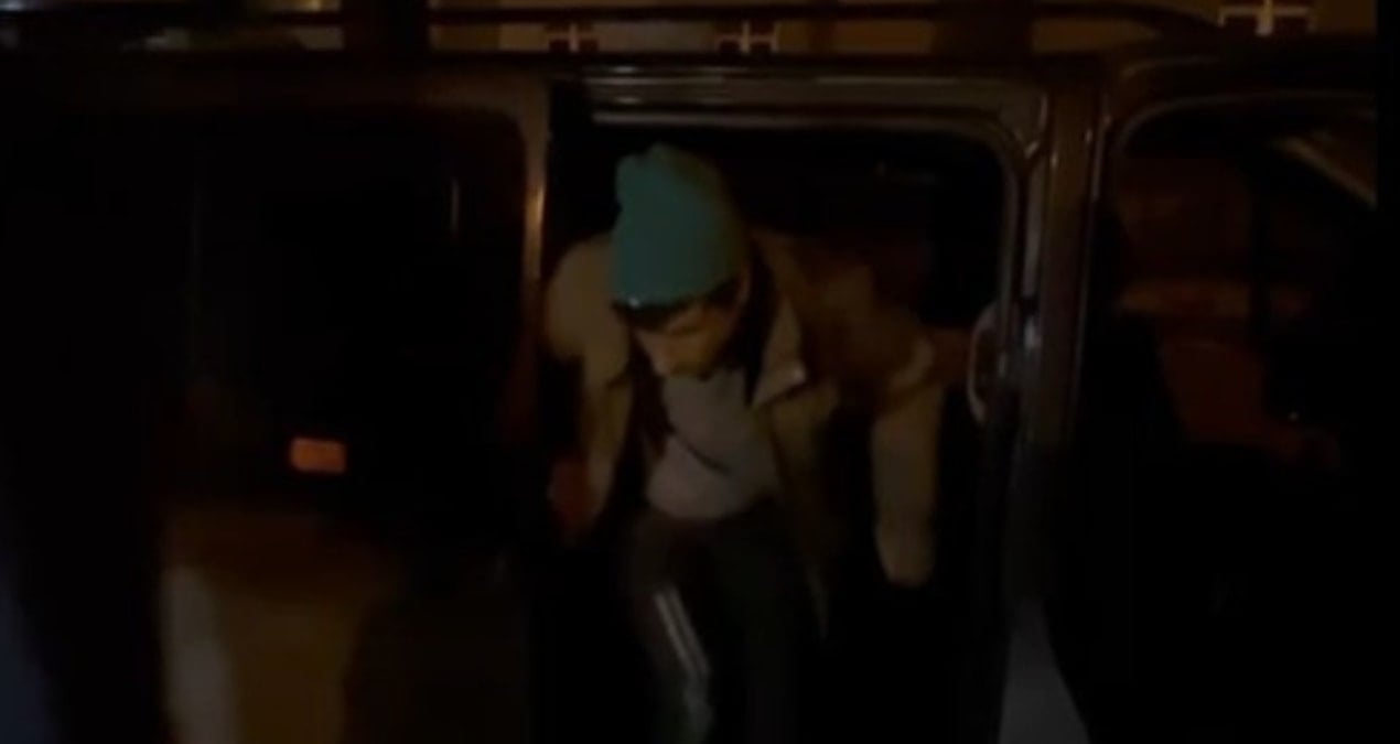 Durdurulan araçtan 10 kaçak göçmen çıktı